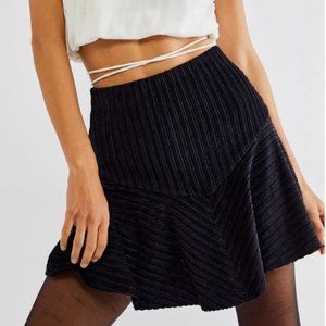 NWT Free People Black Velvet Ribbed High Waisted Flowy Mini Skirt - S